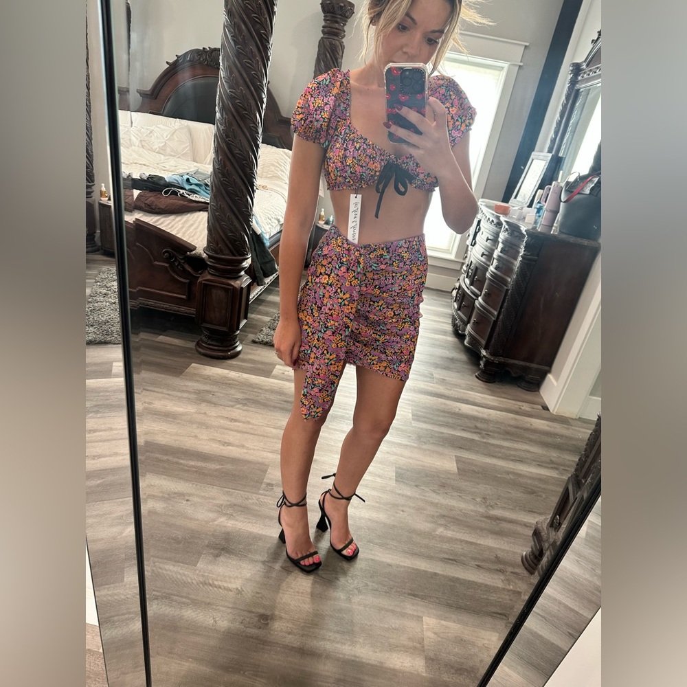For love and lemons set NWT
